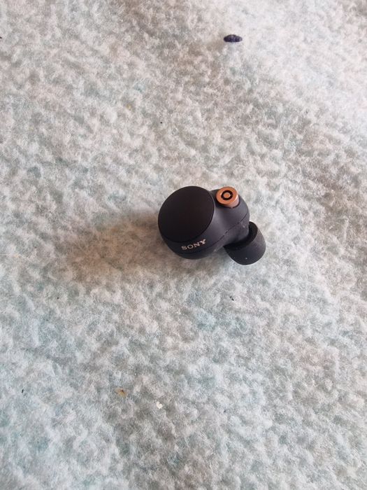 Sluchawka Lewa sony wf 1000xm4  sprawna