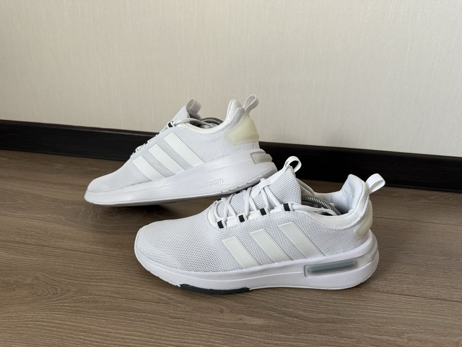 Кросівки adidas 46 розмір