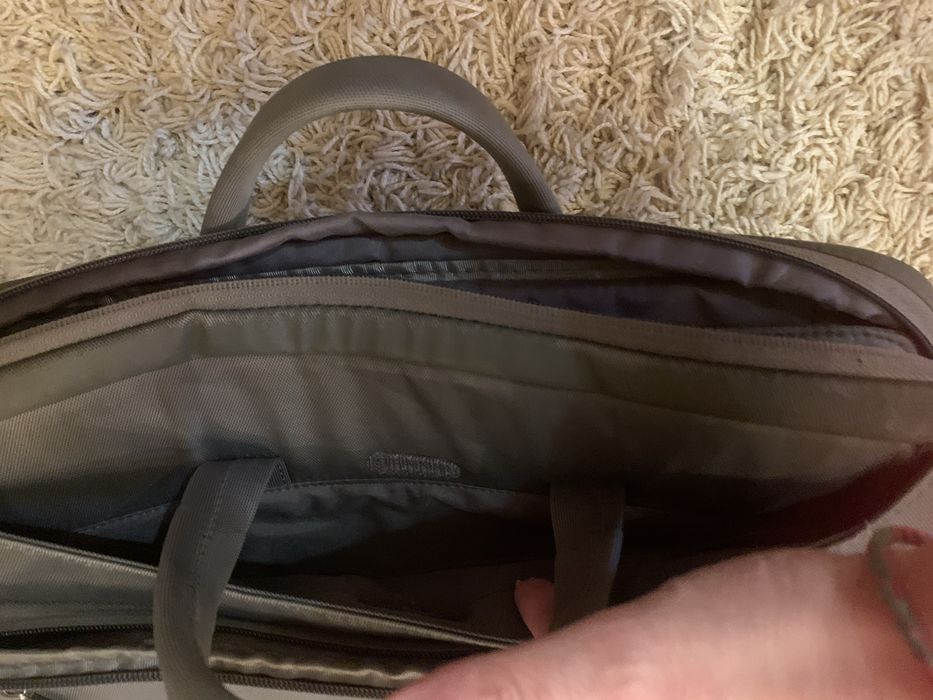 Сумка для ноутбука сіра Tucano wo