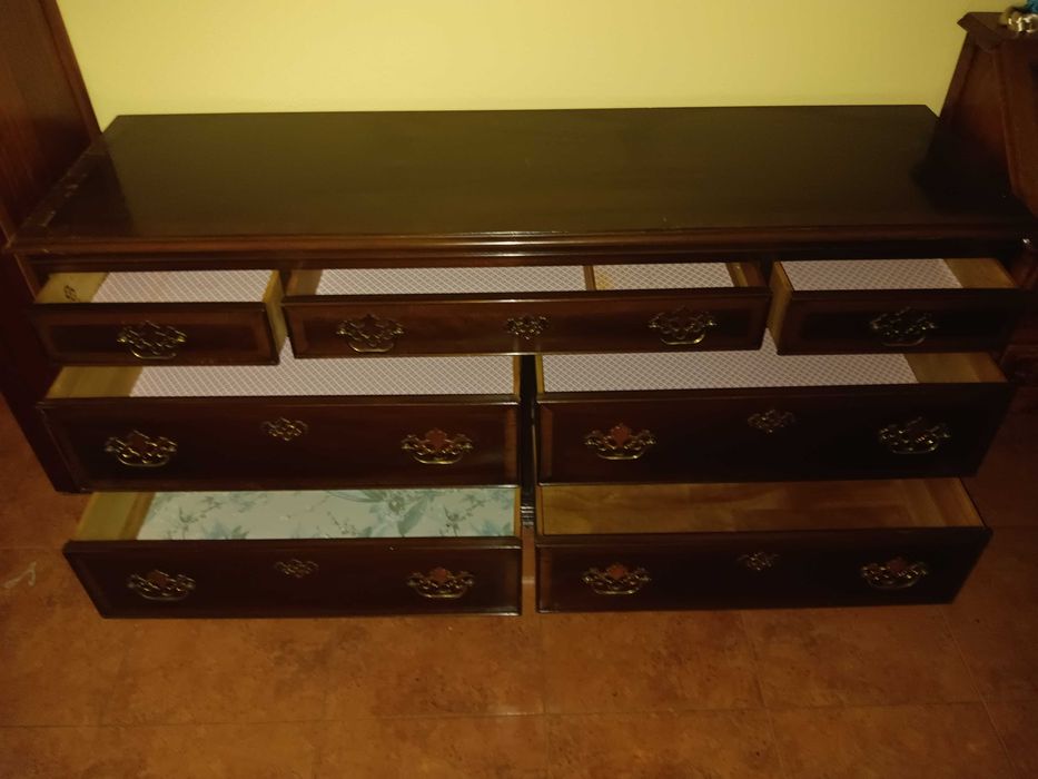 Comodas de várias medidas