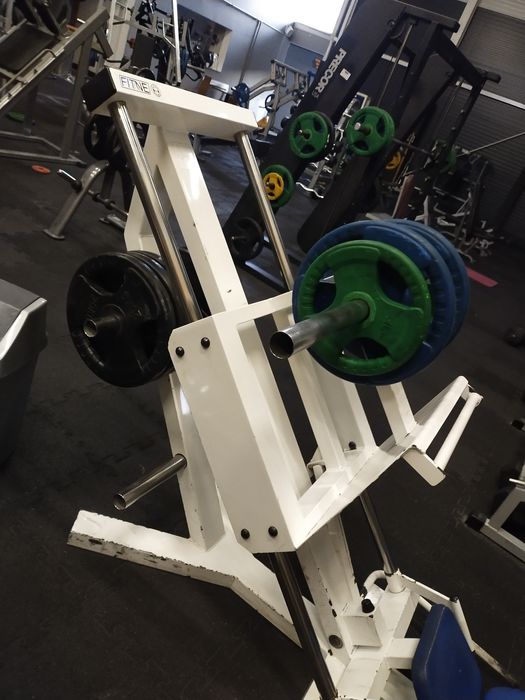 Suwnica na nogi łuda marki Fitne