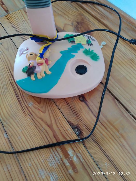 Дитяча настільна лампа,в хорошому стані