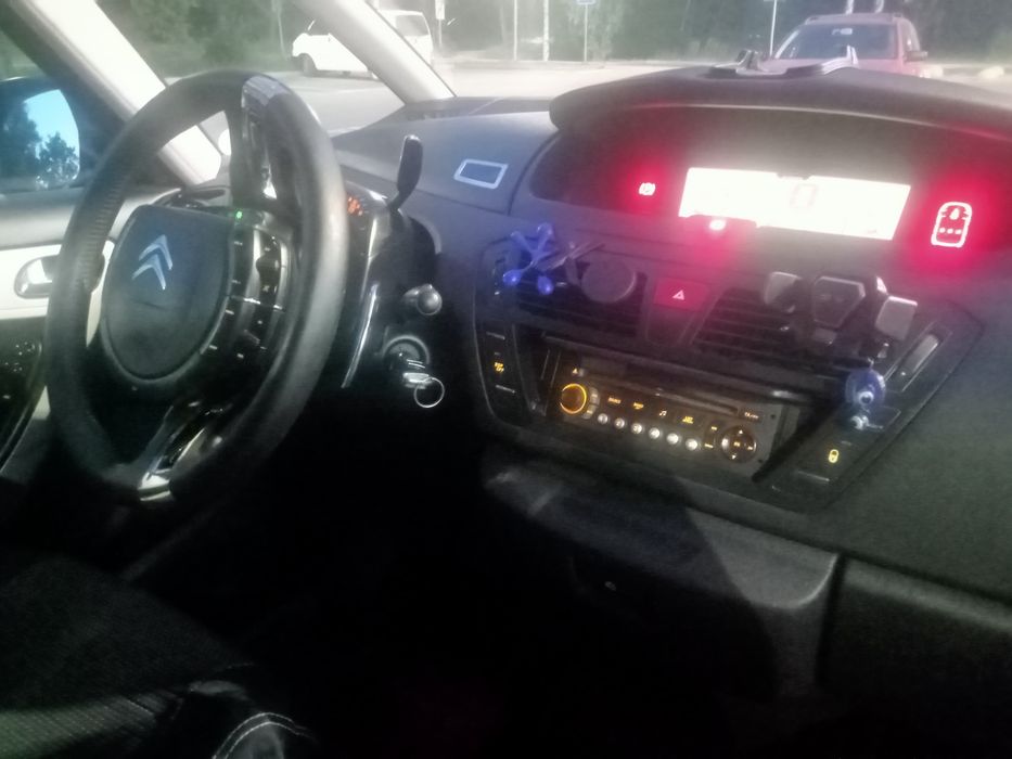 Продам citroen c4 grand picasso