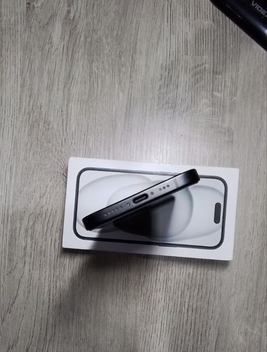 iPhone 15 (128гб)