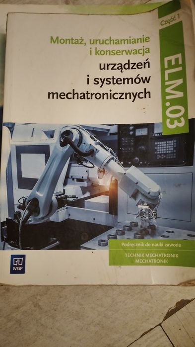 Sprzedam książki do klasy pierwszej technikum mechatronicznego