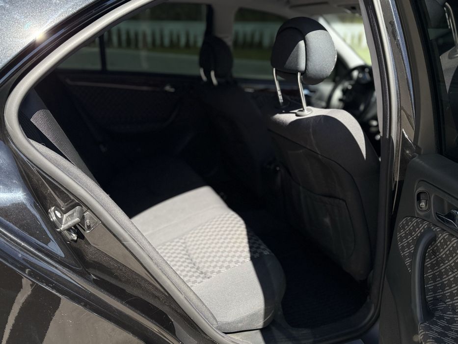 Mercedes benz C200K w203 2001