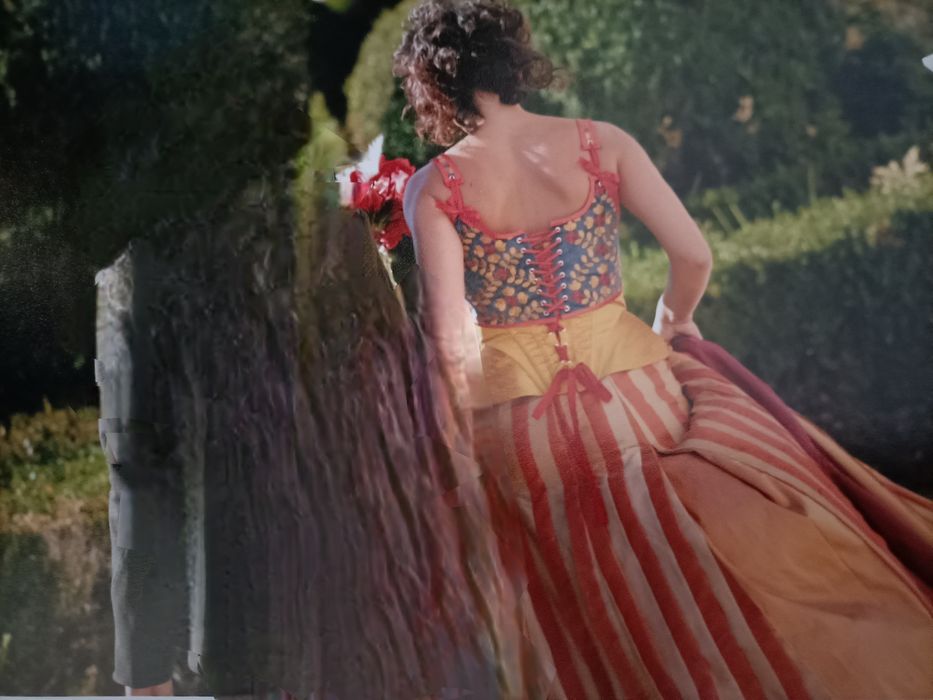 Vestido de noiva composto por 4 peças , feito para a ocasião veste S/M