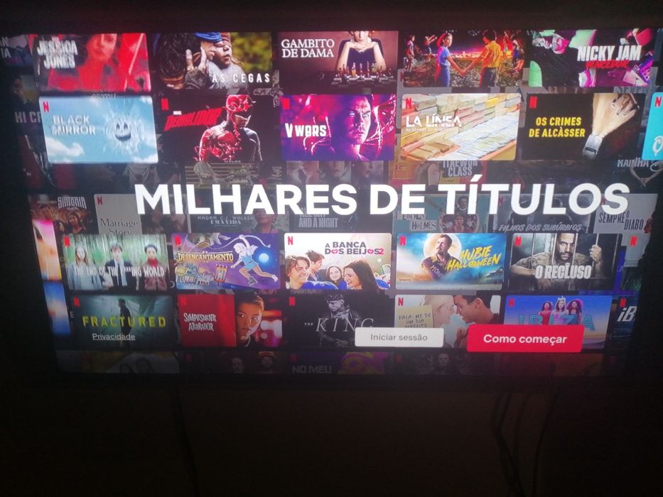 Smart TV Samsung (UE40K) ecrã partido