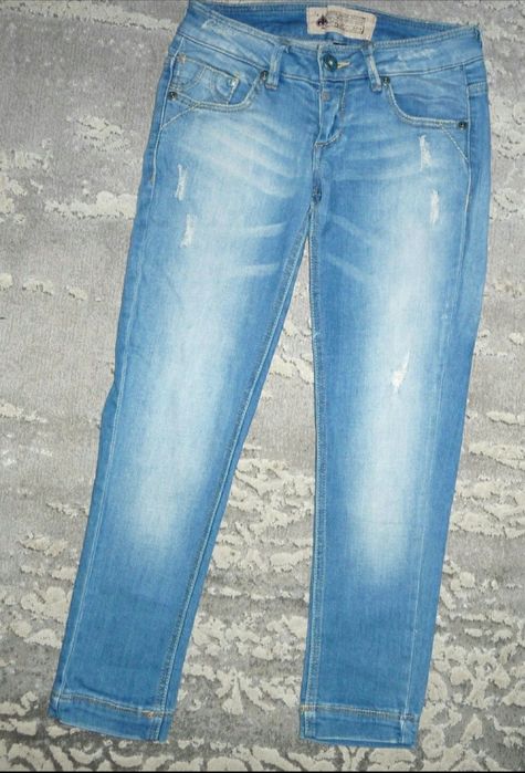 Spodnie jeansy Bershka 32