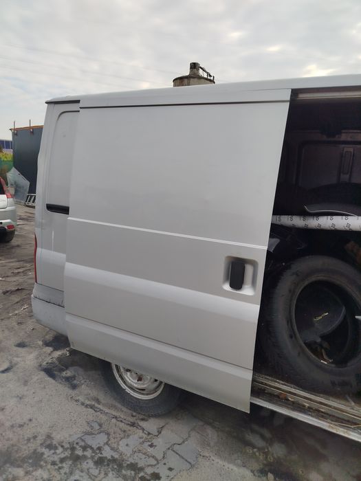 Ford transit MK7 niski drzwi boczne przesuwne stan bdb wysyłka