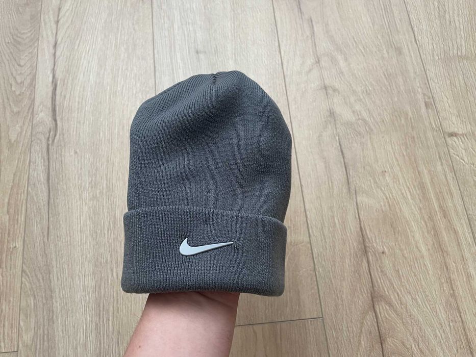 Зимова шапка Nike peak beanie, зимняя демисезонная шапка nike