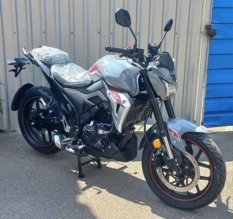 Мотоцикл Lifan SR220