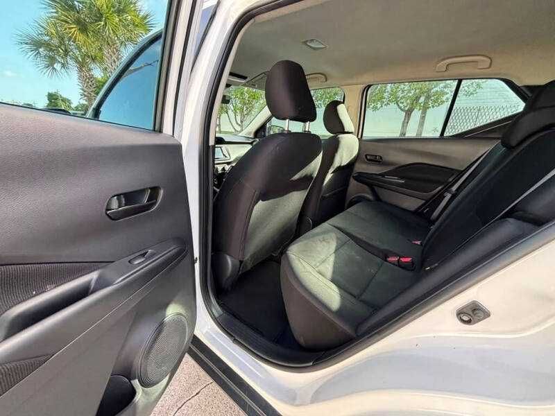 2024 Nissan Kicks S