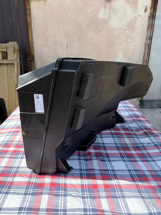 Сабвуфер TESLA Model 3 Сабвуфер Тесла М3