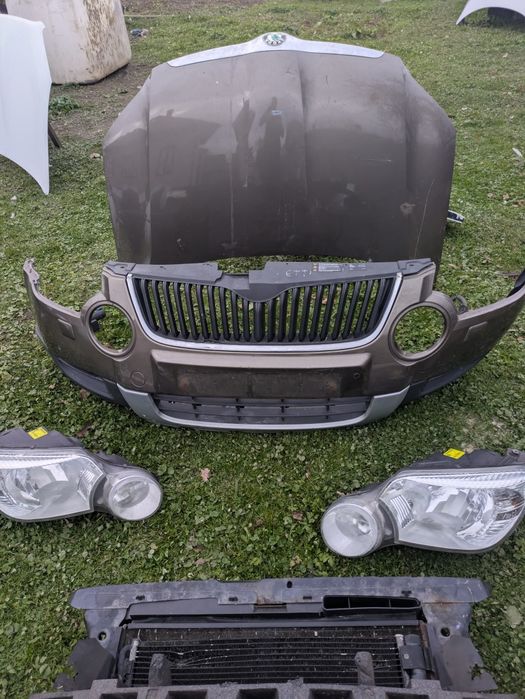 комплектний перед бампер фари капот телевізор skoda yeti