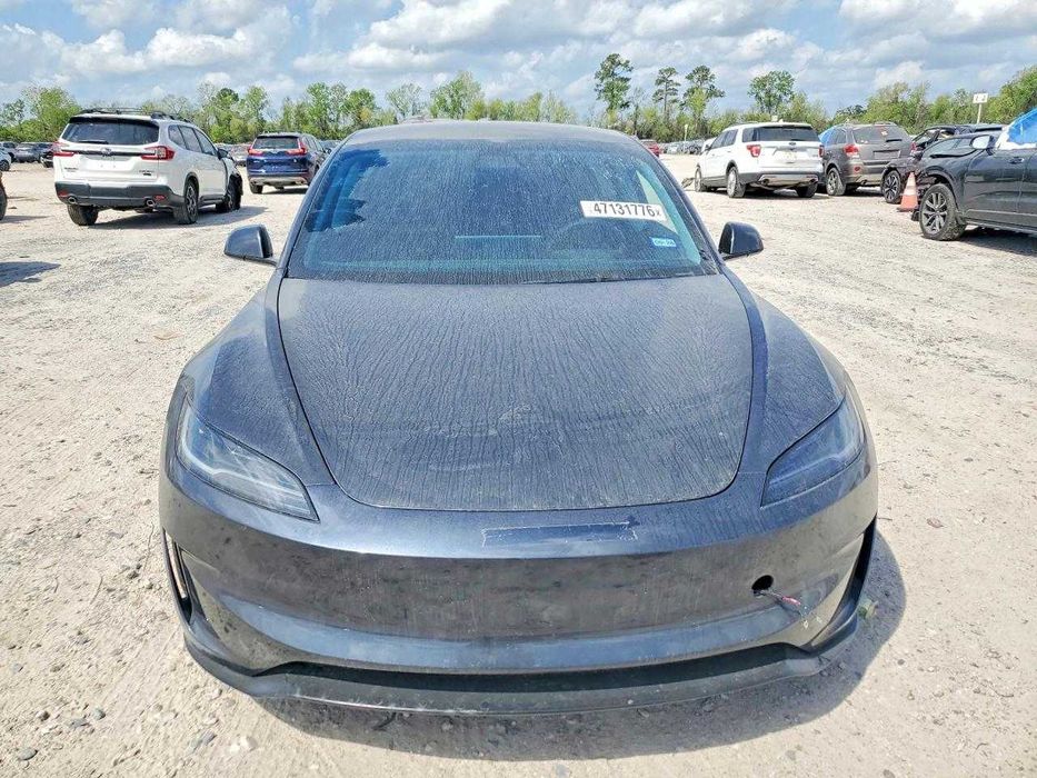 Tesla Model 3 2024