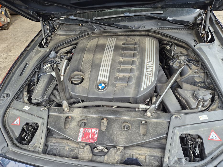 BMW F10 525d 3.0d N57 2010