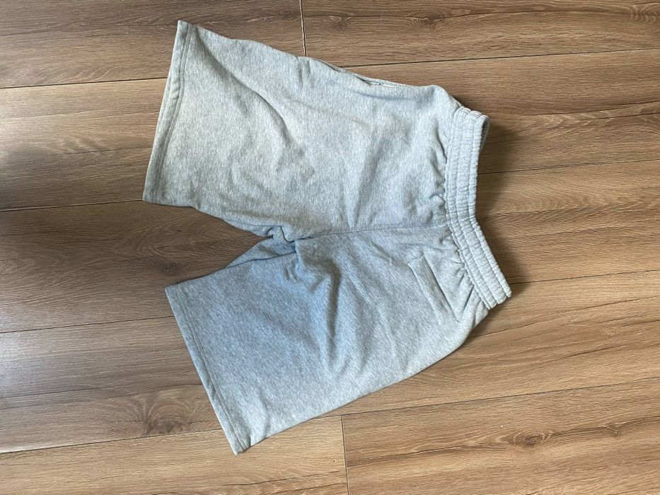 Spodenki Corteiz szare