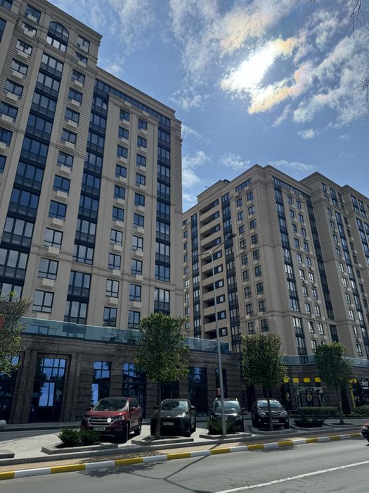 Трикімнатна квартира 82м2 в центрі міста Ірпінь
