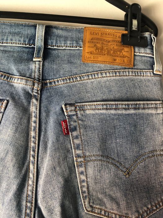 Calças Levis Homem