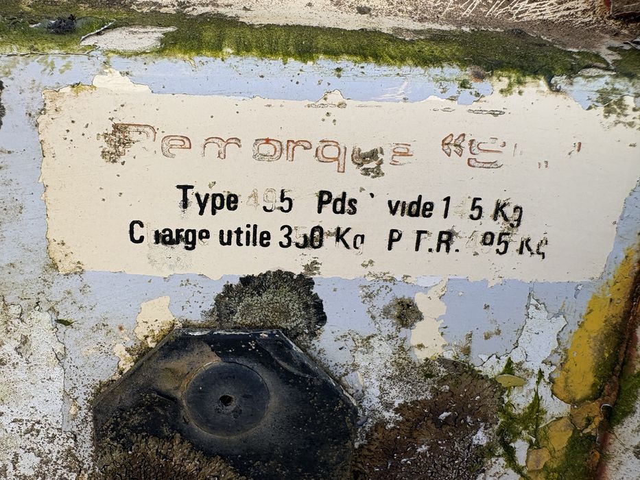 Atrelado / reboque de carga