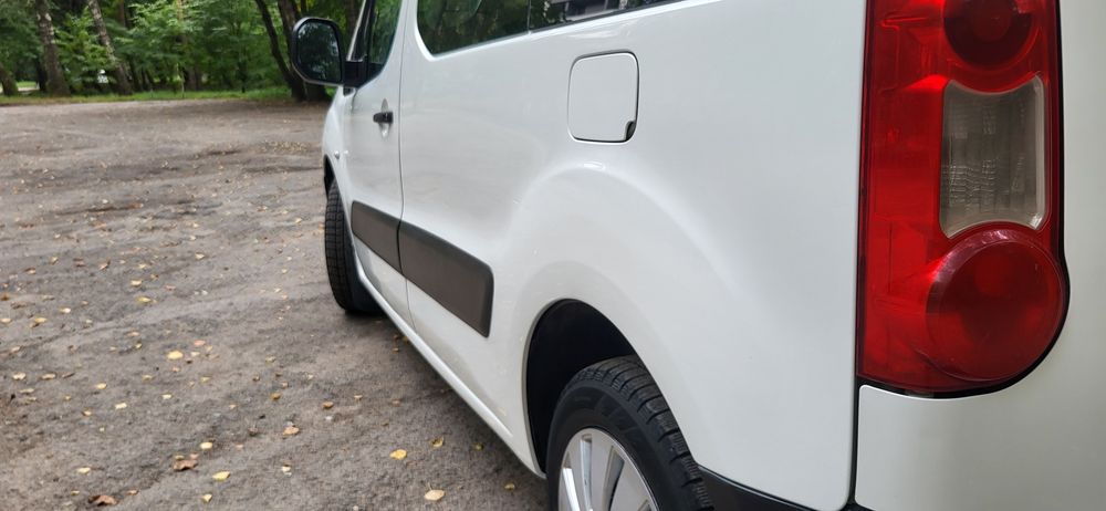 Peugeot partner  2011 1.6hdi