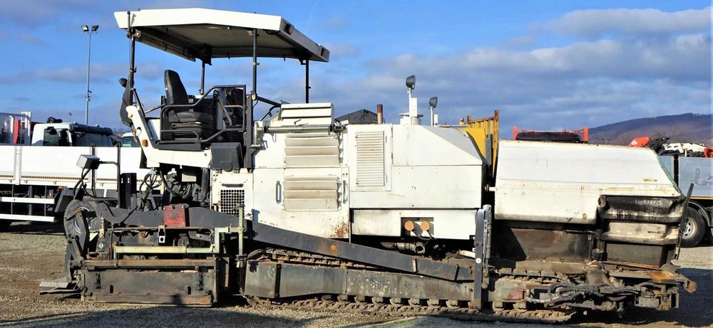 Rozściełacz, rozkładarka do asfaltu Dynapac 525