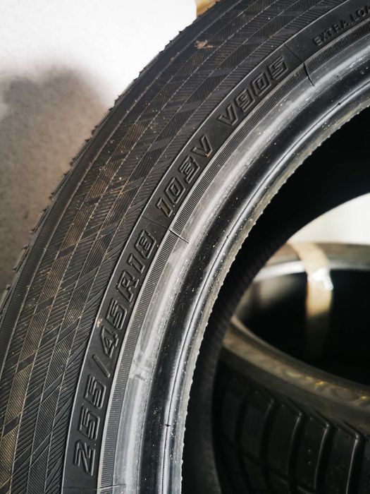 Opony Yokohama zimowe 255/45/r8 xl Multivan T6