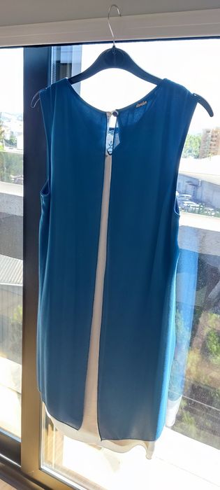 Vestido curto mulher