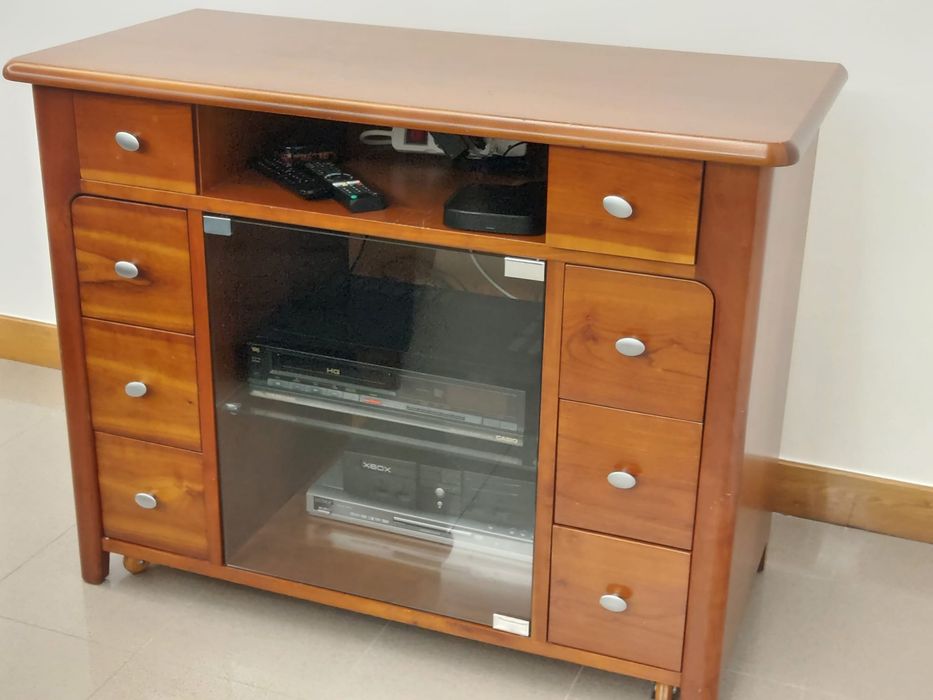 Aparador de televisão