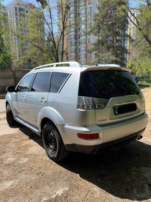 Outlander mitsubishi аутлендер 2010, 2.0 дизель в Киеве