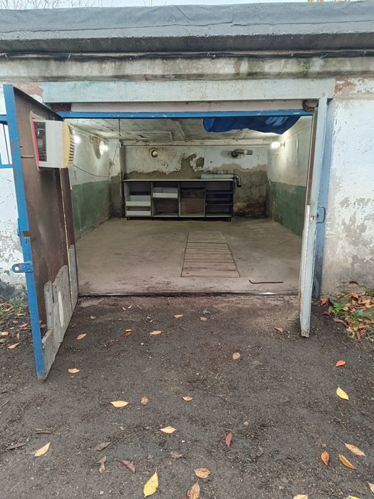 Продам гараж на стоянке ,,Полет,,!