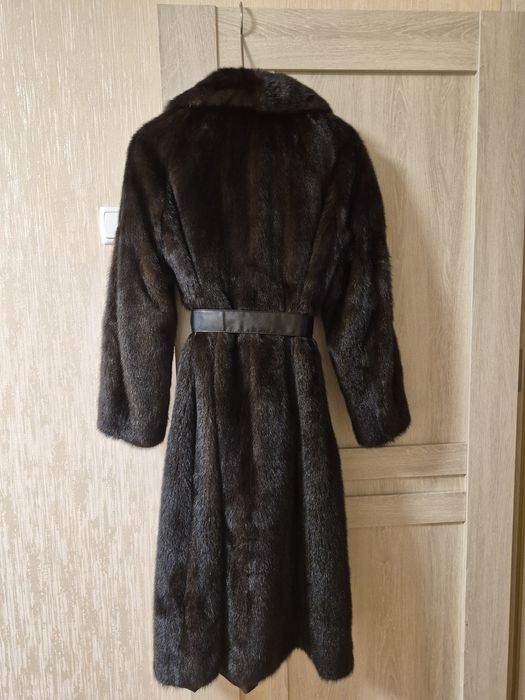 Довга норкова шуба Saga mink