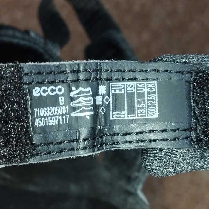 27,30,33,35.Босоніжки Ecco X-Trinsic K 71063205001