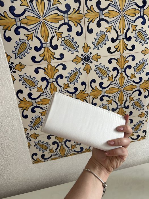 Mala branca para cerimónias