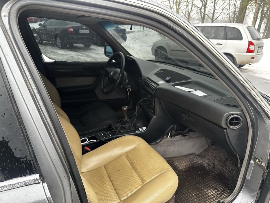 Продам bmw 3.5 бензин механика