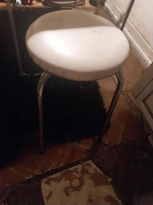Banco de cozinha branco