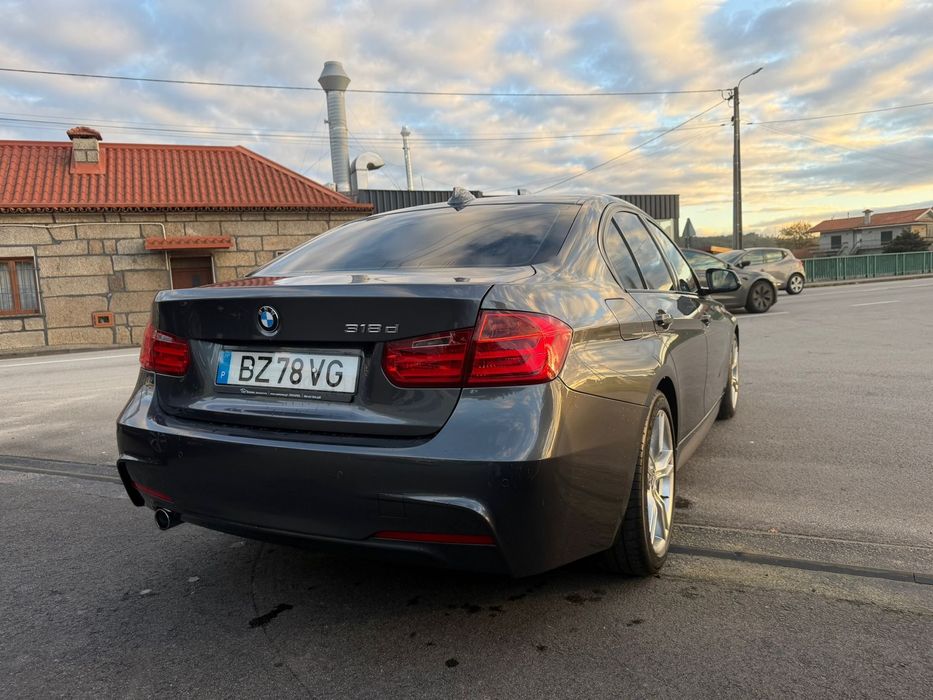 Bmw  318d  Pack M