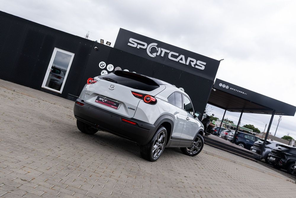 Mazda MX-30 e-SKYACTIV Advantage+Modern Confidence