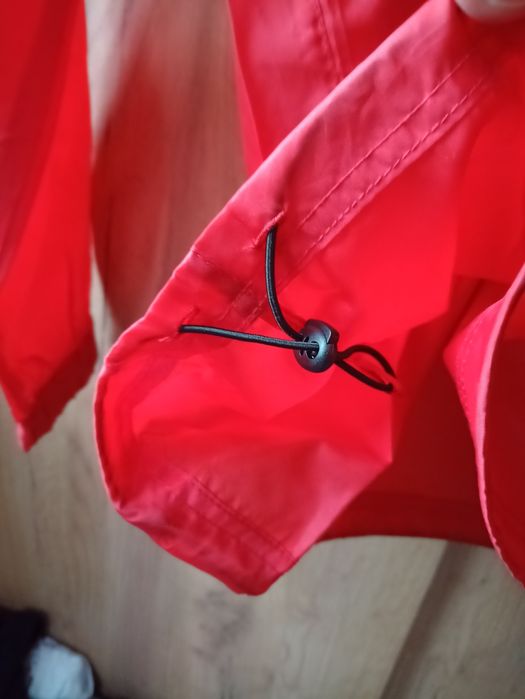 Bluza wiatrówka Uhlsport, rozmiar XL, nowa z metką, ściągacz. Wymiary