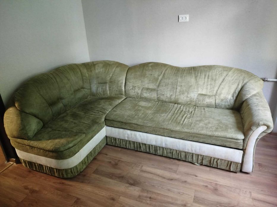 Продам розкладний диван
