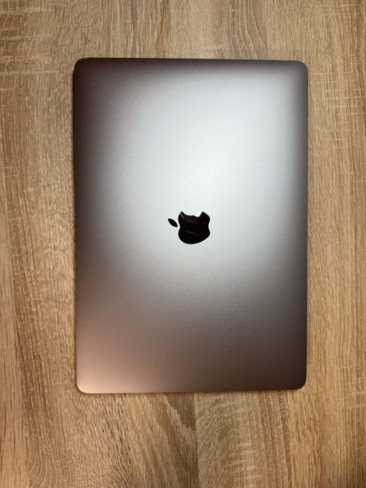 MacBook Pro M1 8/256 Gb - робочий стан, захисна плівка