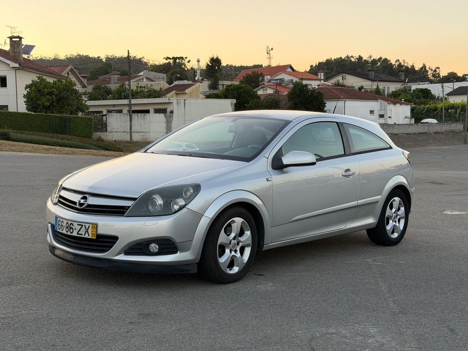 Opel Astra GTC 1.4