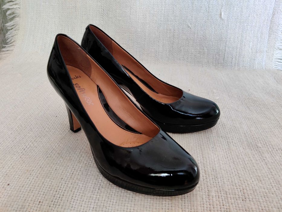 Czółenka, szpilki damskie Clarks