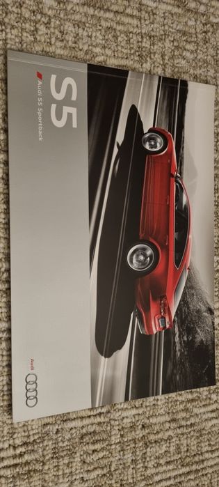 2010 Prospekt Audi S5 na innej Audi A4, A5, S3, S4, S5, S7, Q8, Q7, Q5