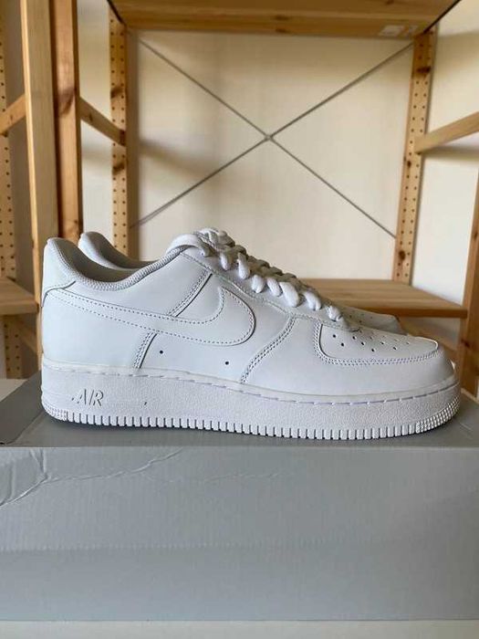 Nike Air Force 1 Low '07 White r.