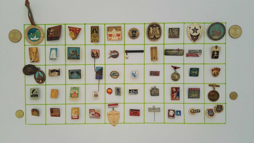 Значки времён СССР.