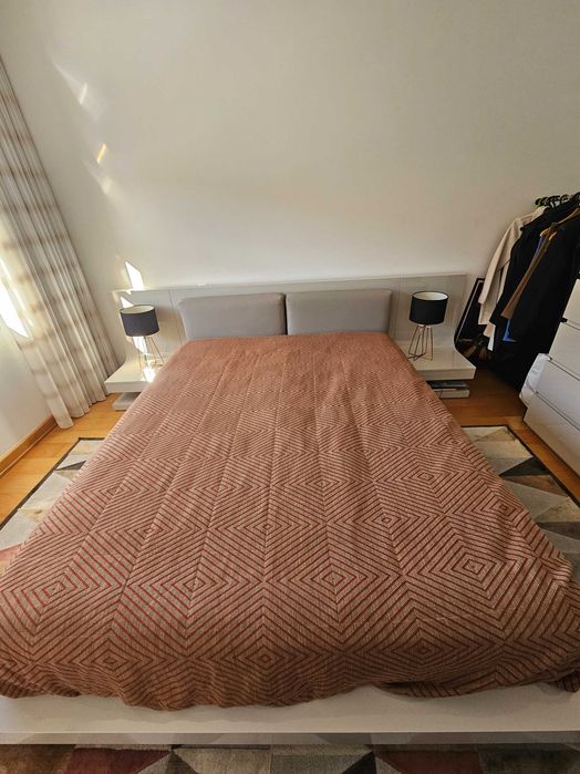 Vende-se Cama+aparador+espelho (interdesign)