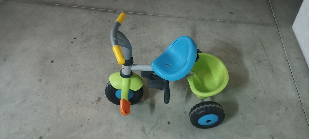 Triciclo Smoby de criança