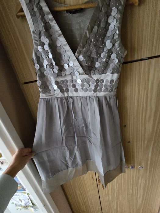 Sukienka jedwabna BCBG Maxazaria rozm 36